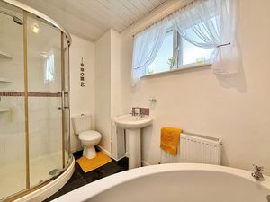 Photo 18- click for photo gallery